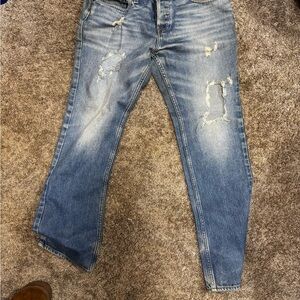 Hollister Men's Relaxed Fit Distressed Denim Jeans